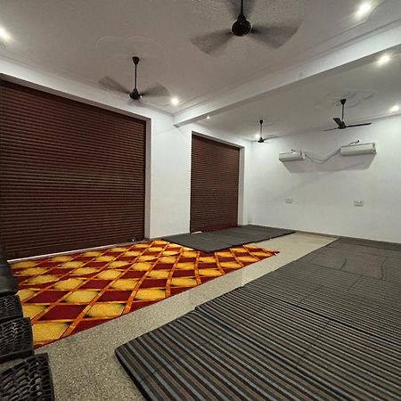 Hotel Raghunath Palace Khātu Exteriér fotografie