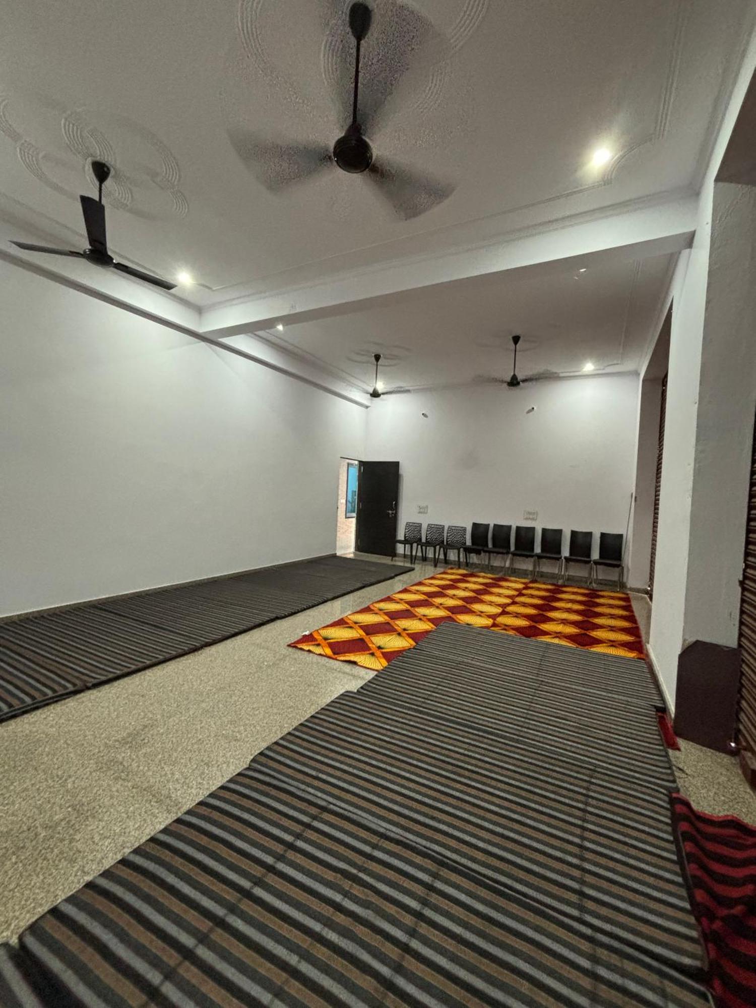 Hotel Raghunath Palace Khātu Exteriér fotografie