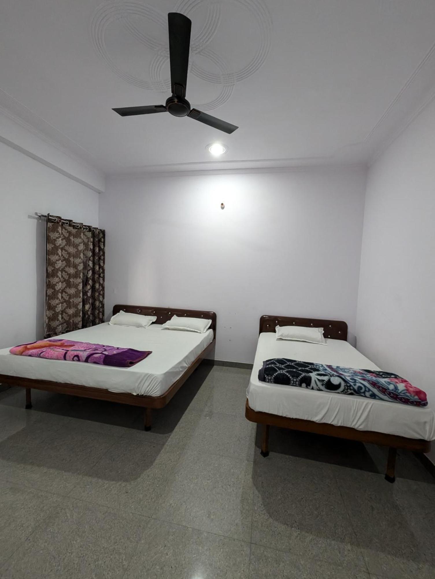 Hotel Raghunath Palace Khātu Exteriér fotografie